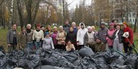 <p>Foto: Reinigung des Territoriums in der Stadt Orjol, April 2017.</p>