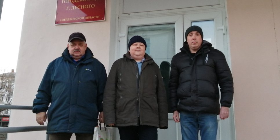 Andrey Bannykh, Andrey Kozhushko and Pavel Loshchinin outside the court. November, 2024